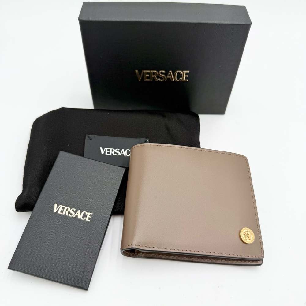 Versace Bi Fold Wallet (brown)